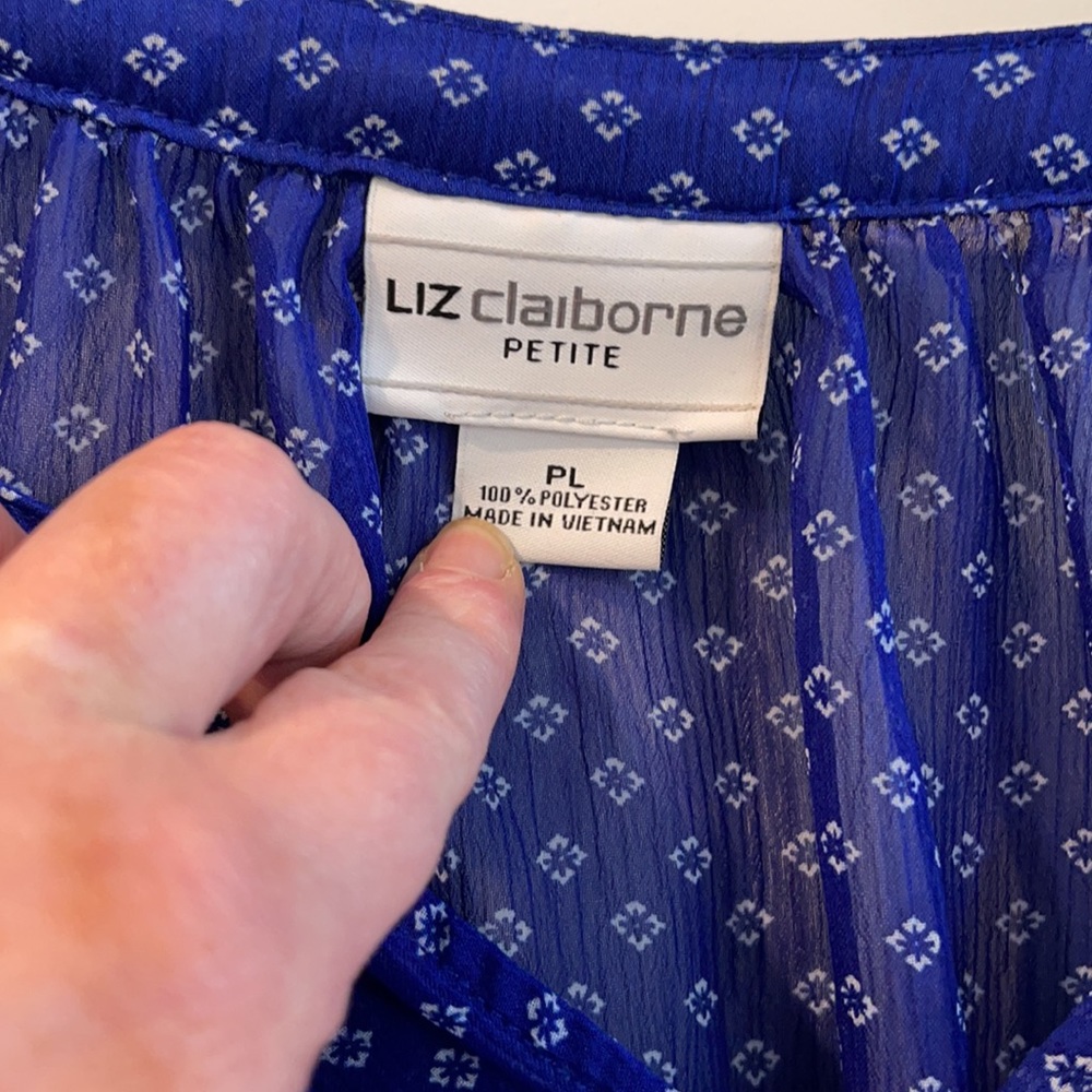 Liz Claiborne blue sheer blouse with cami petite - Picture 2 of 5